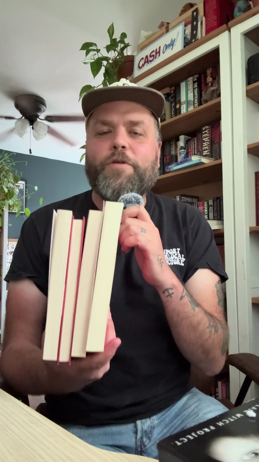 @Booksaresick
