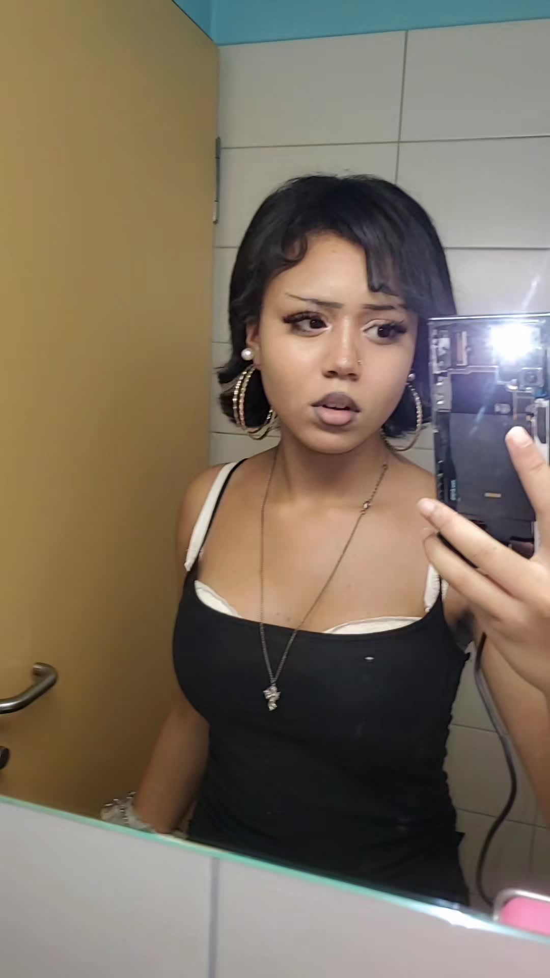 @Rena