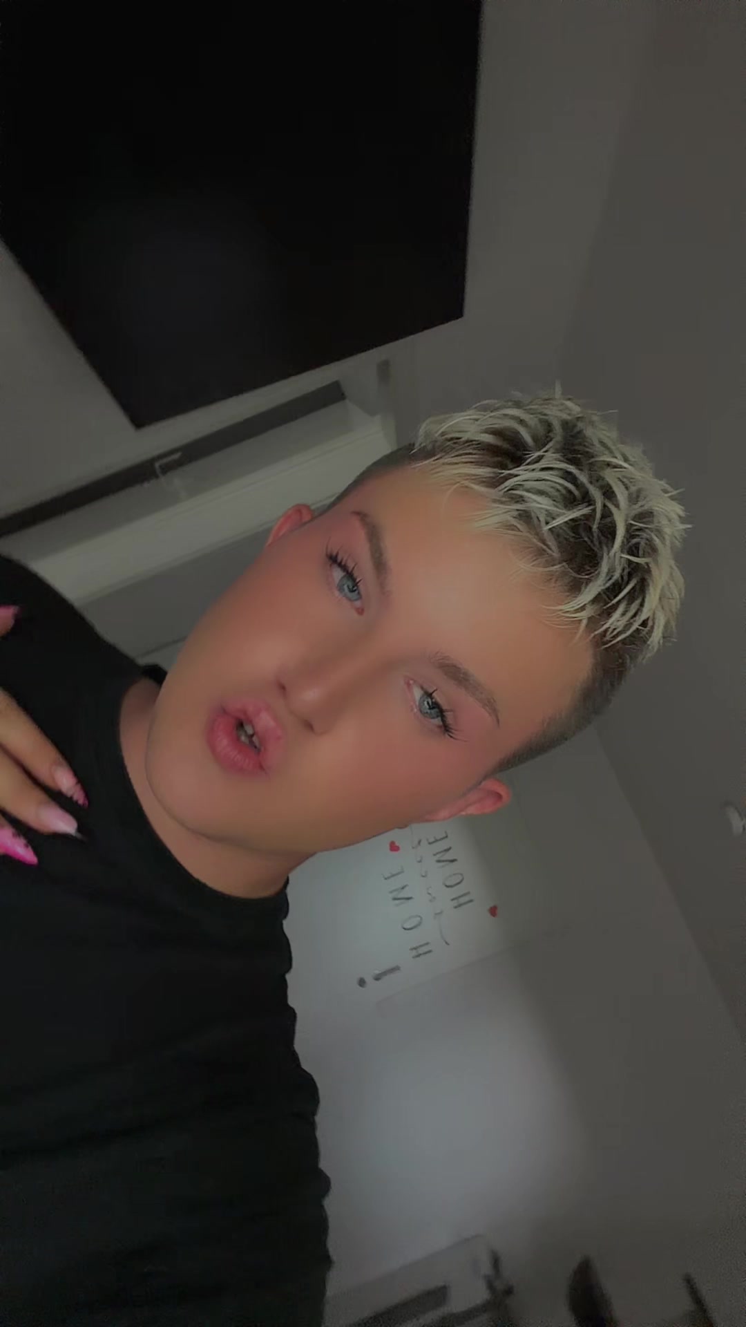 @xRxnxnxyx