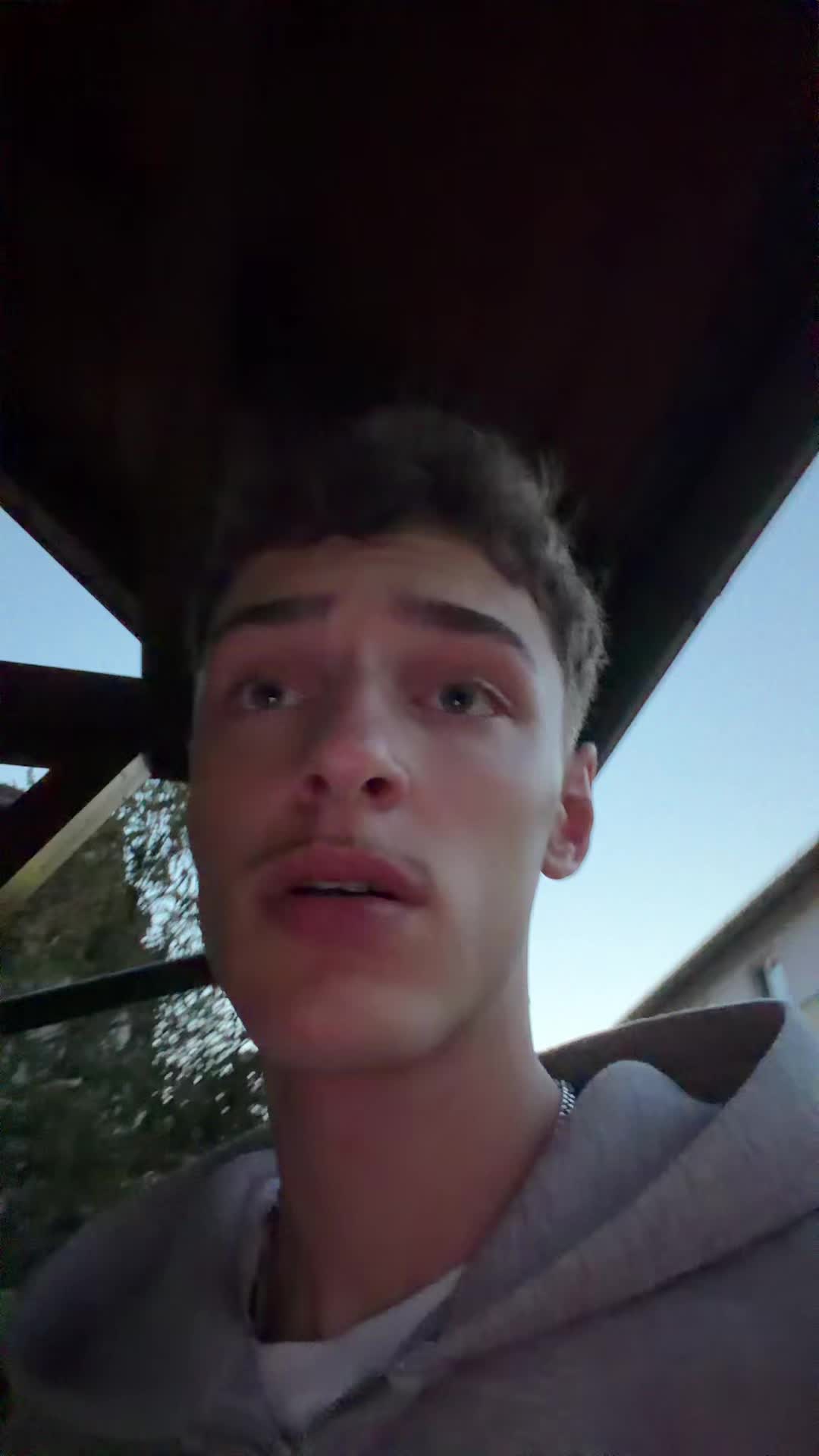 @simon