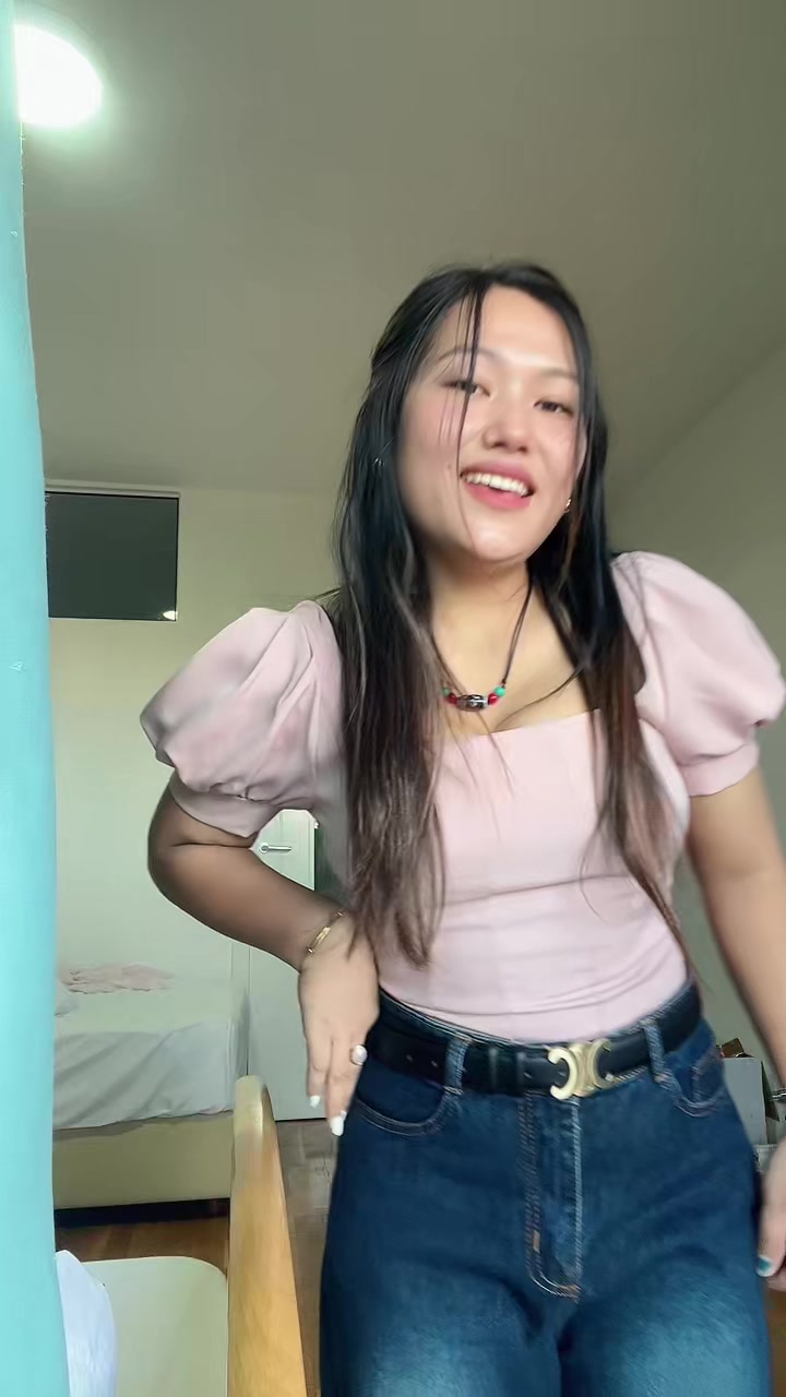 @👑Nabina Tamang 💫🌎