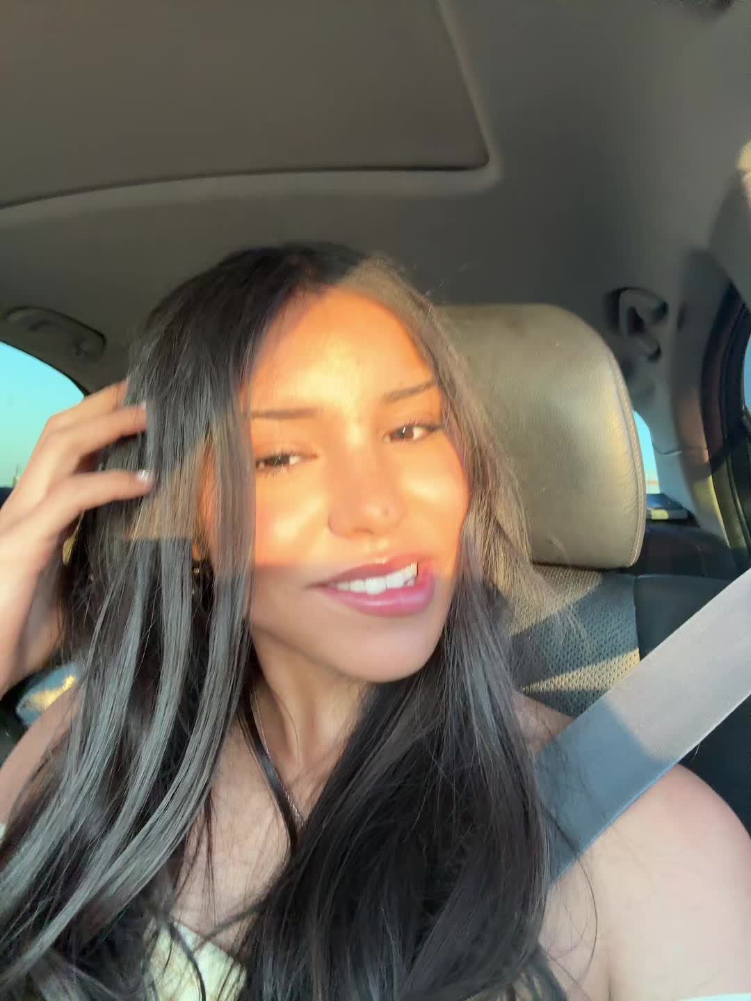 @⃟