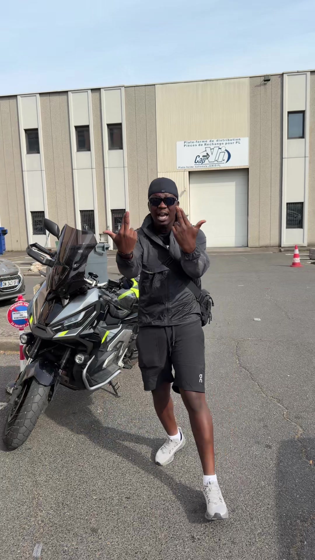@Rb