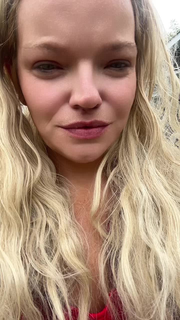 @moonchildhippy