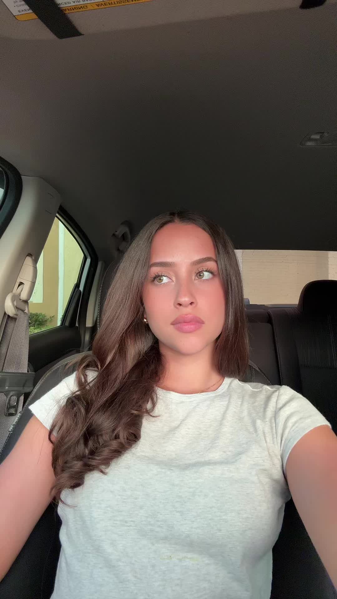 @mellmarquezz