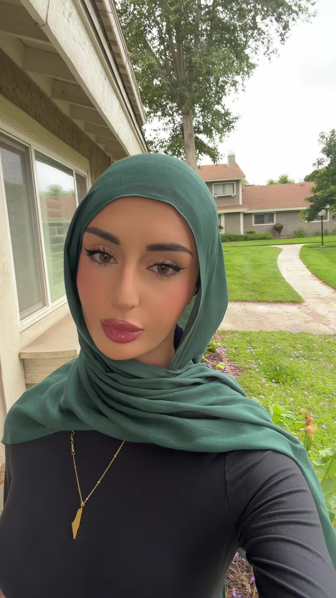@لانا