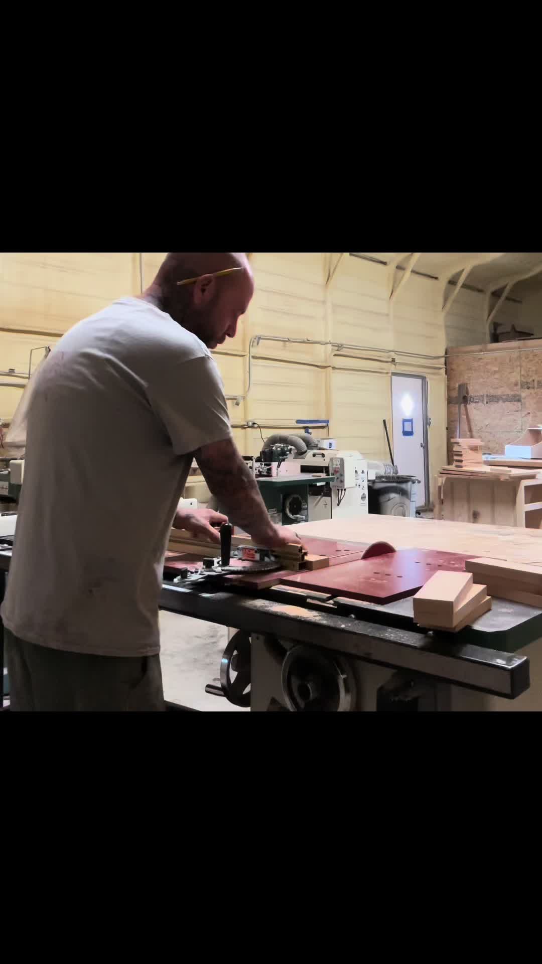 @Insane Root Woodworks “Dino”
