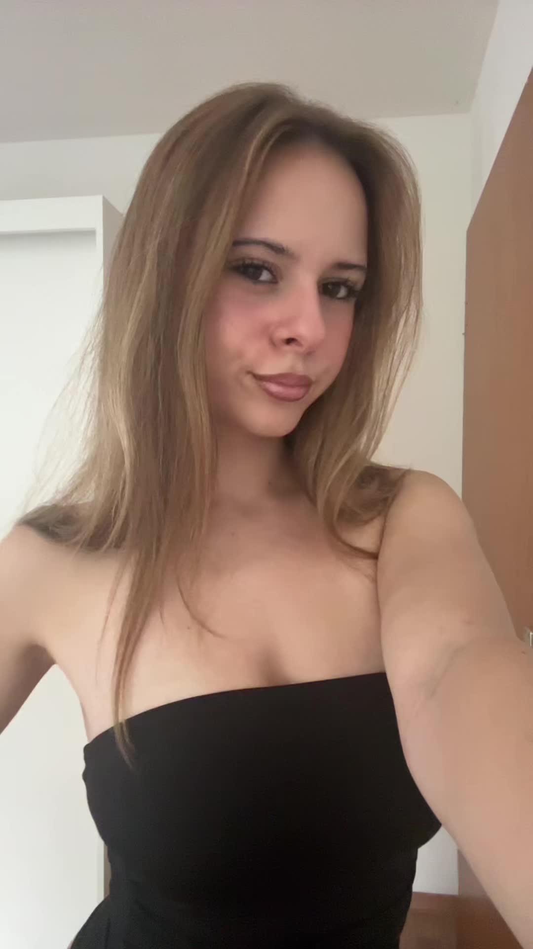 @𝐑 𝐀 𝐌 𝐎 𝐍 𝐀 🦢
