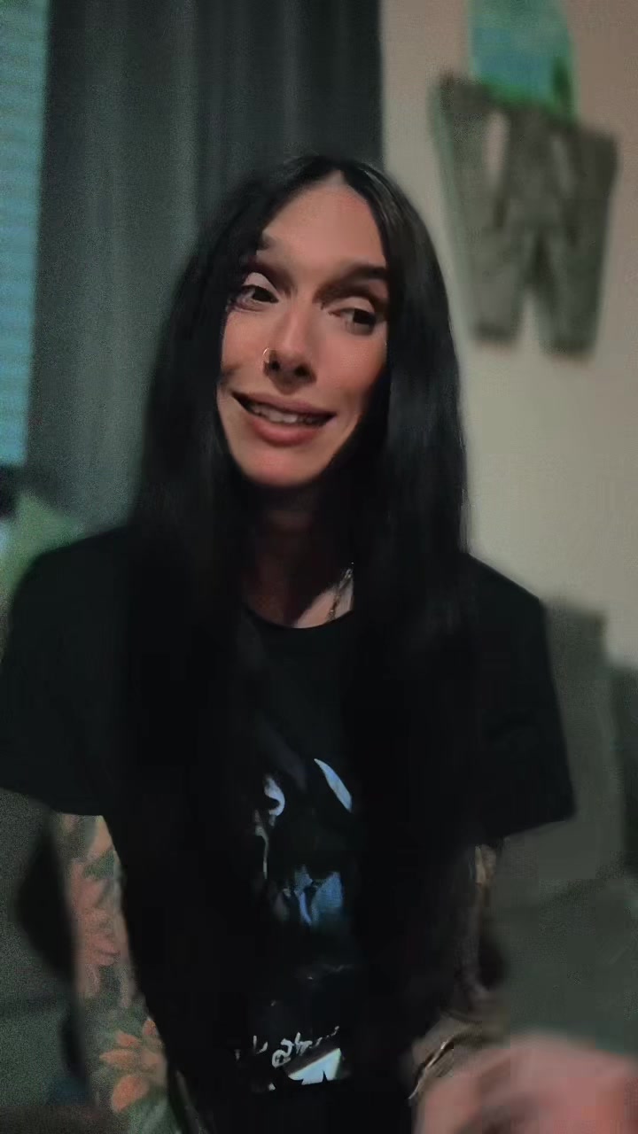 @Holly_Love