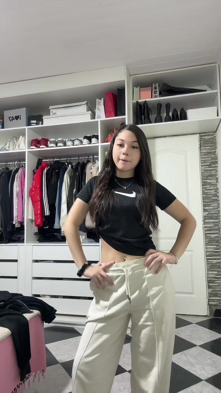 @Nicole