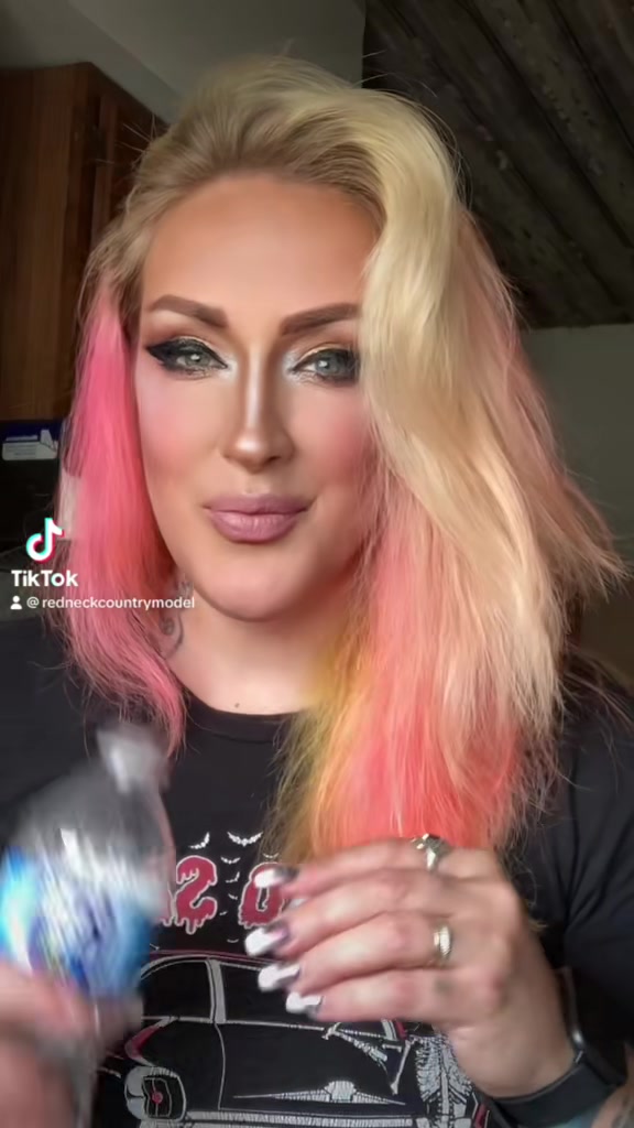@🏹TT~Redneck Country Model🏹