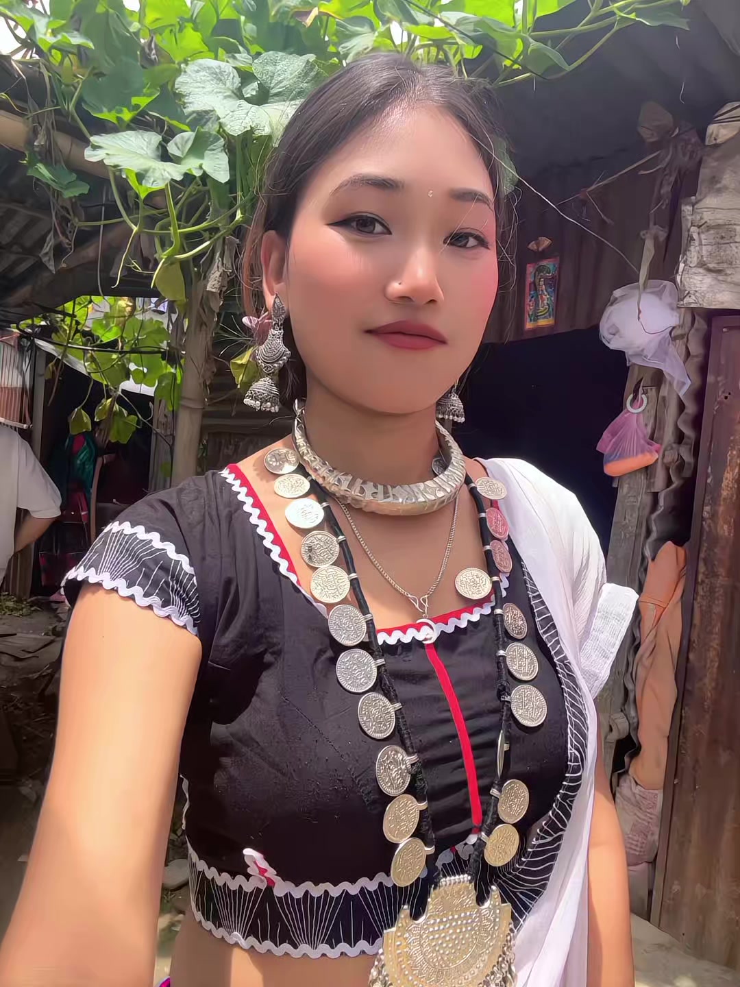 @ALPANA:🖤