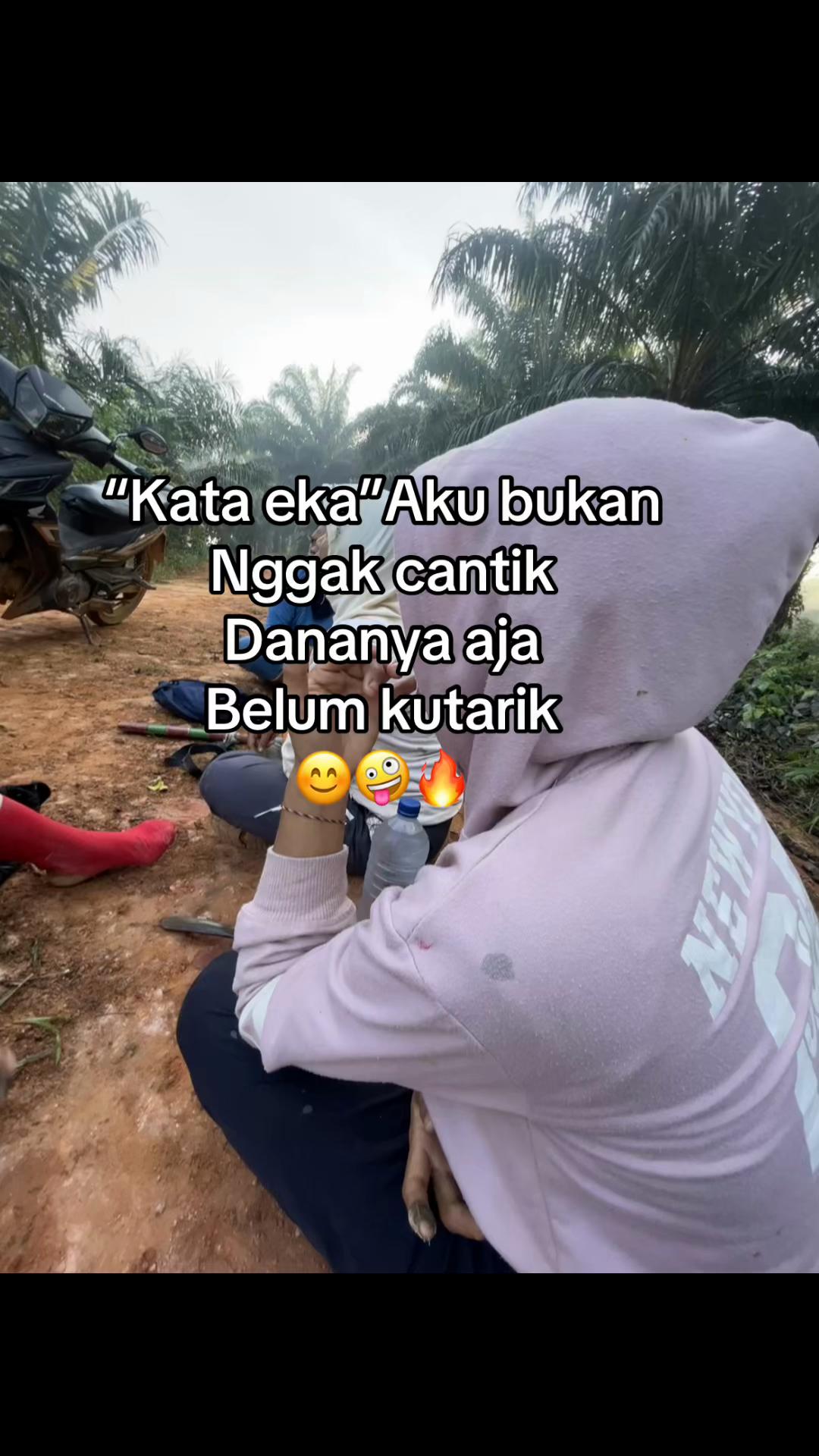 @W…🦋