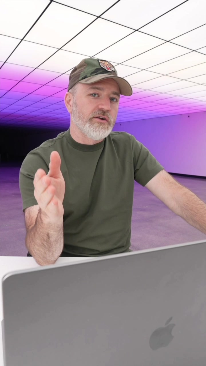 @Unbox Therapy