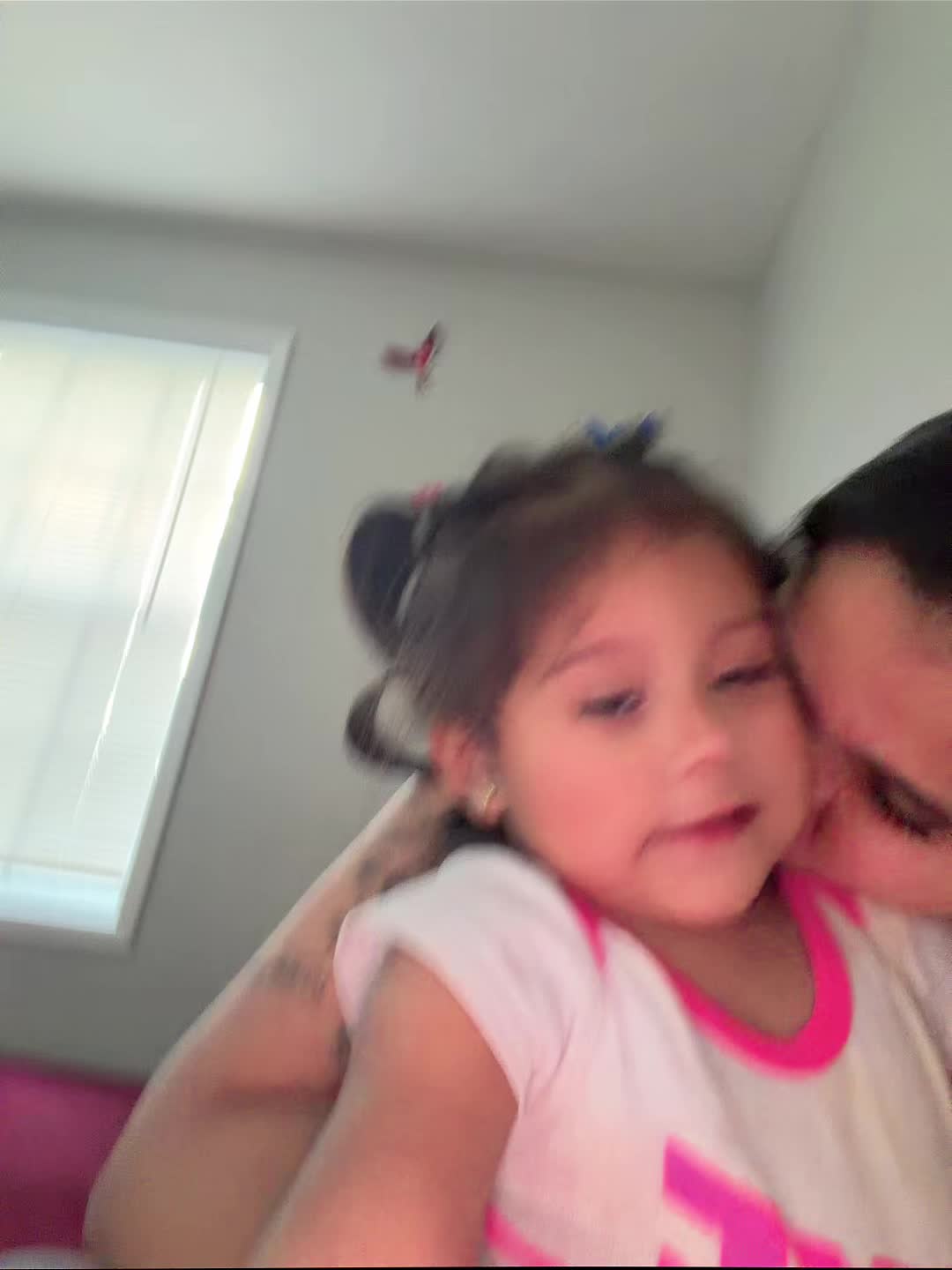 @AngelyBarrios