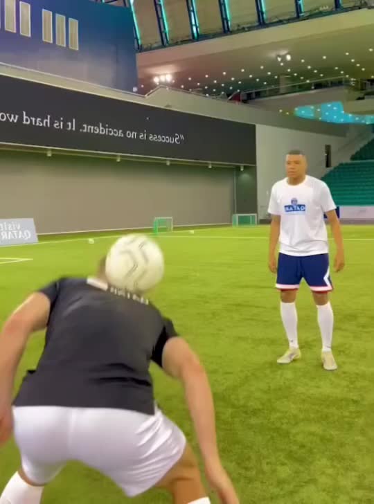 @Football World