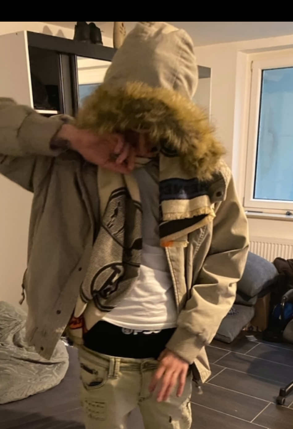 @?