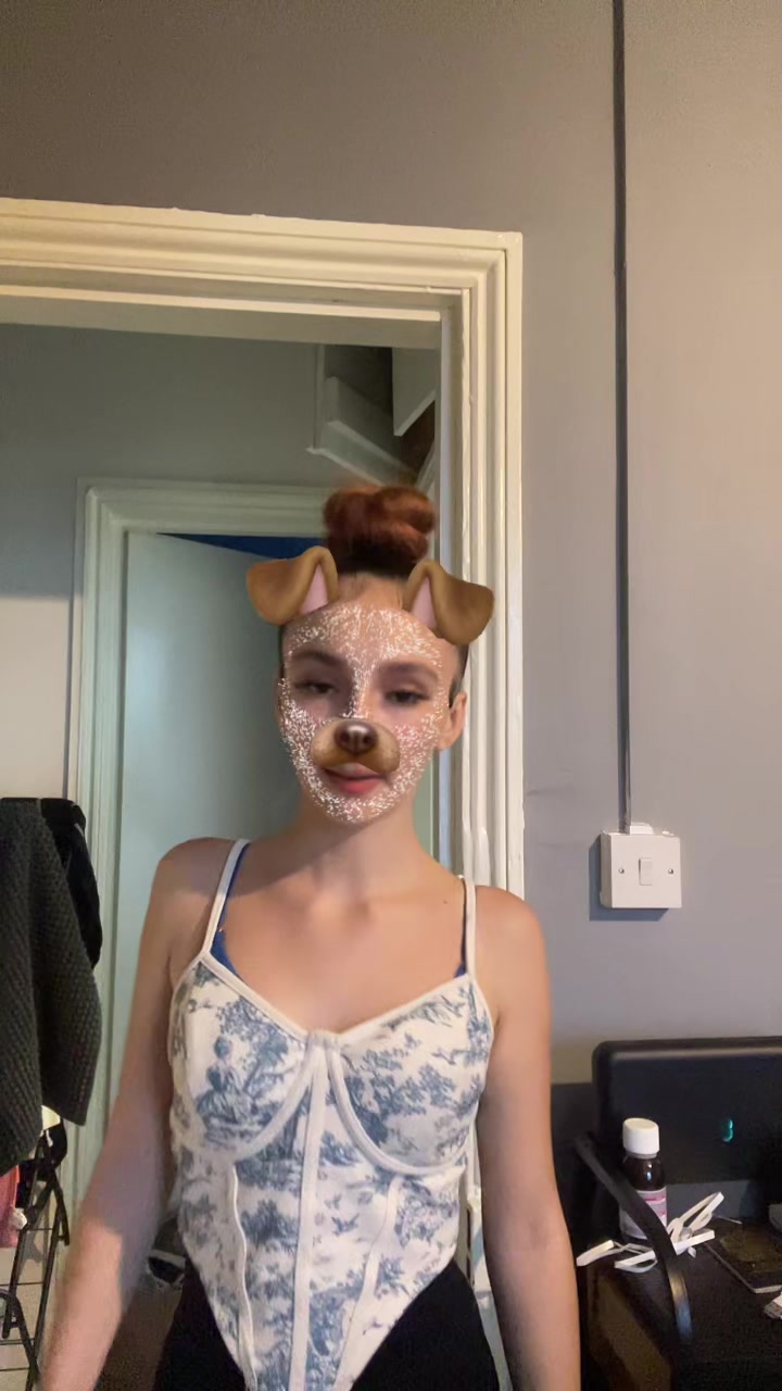 @Ella