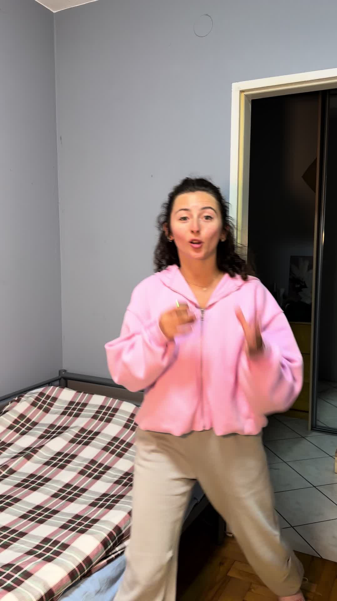 @Alxyni