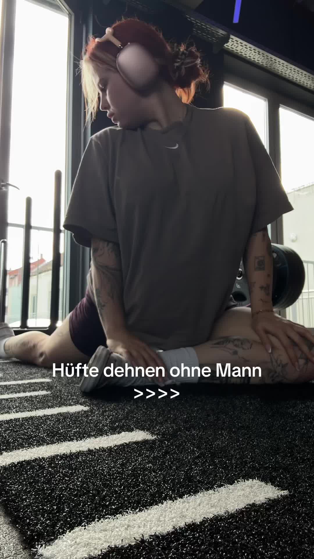 @miaahny