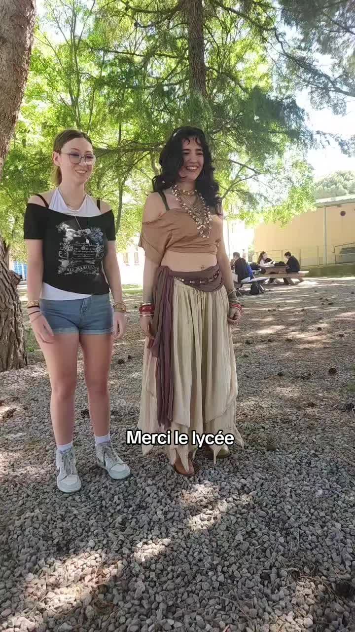 @Kh&eacute;lia &dagger;