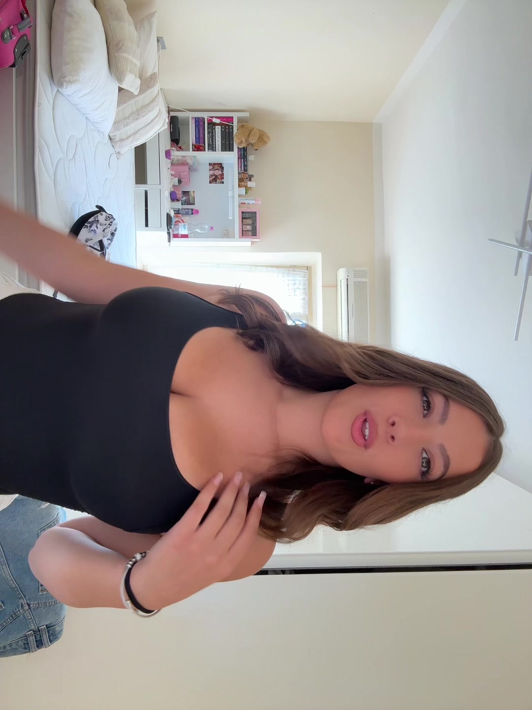 @𝓘𝓼𝓪💸