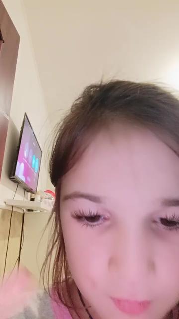 @gennyanna