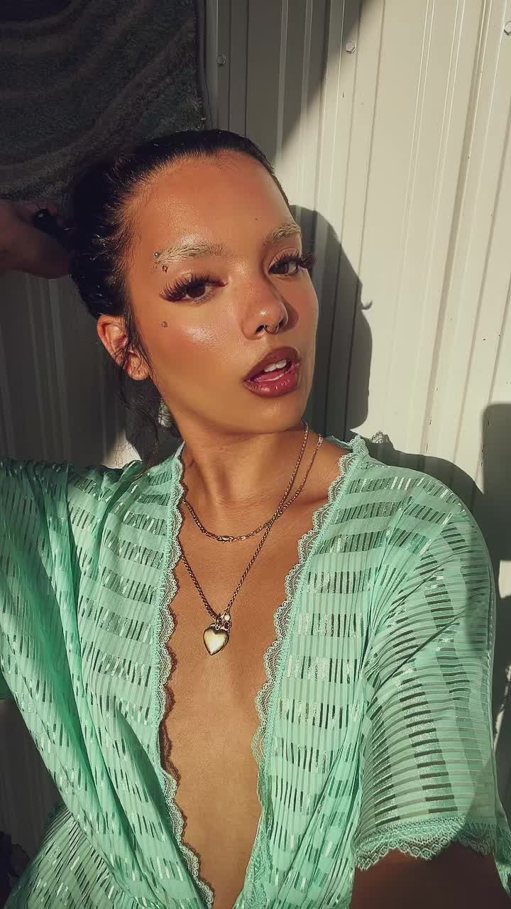 @bellaa