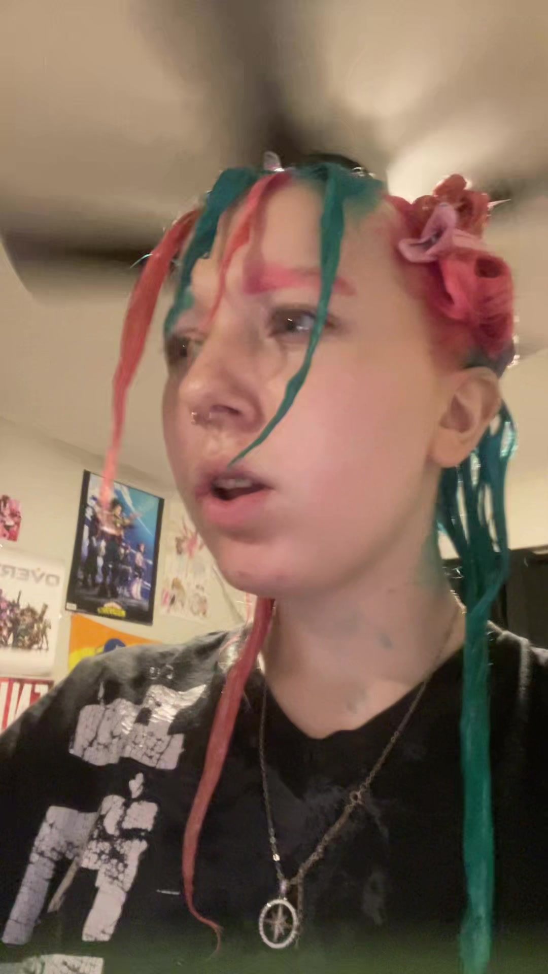 @lily