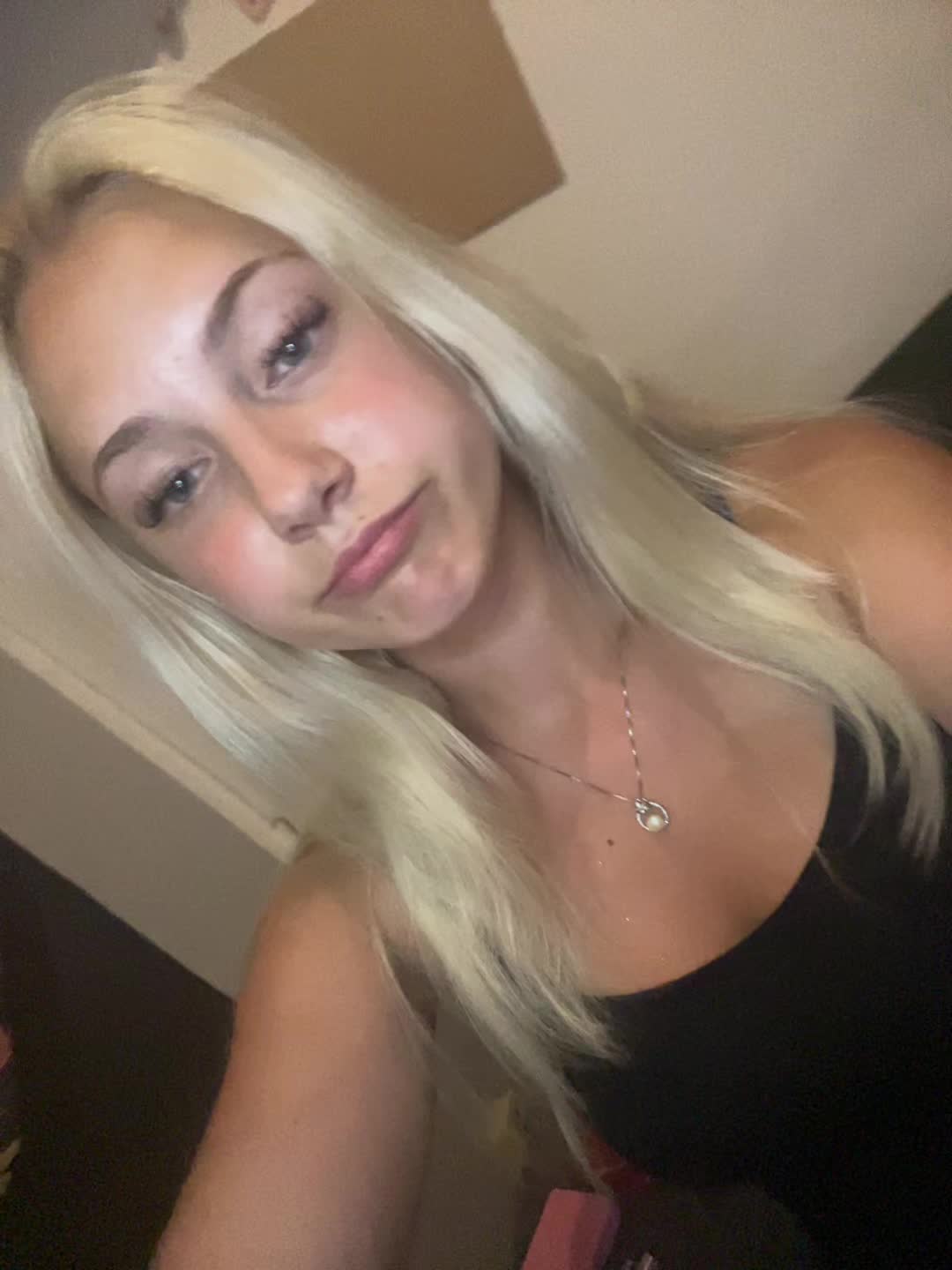 @ꨄ