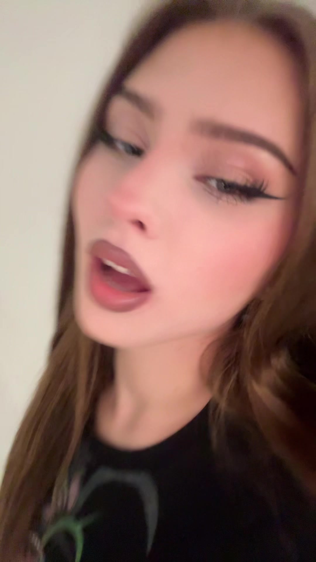 @🧟♀️