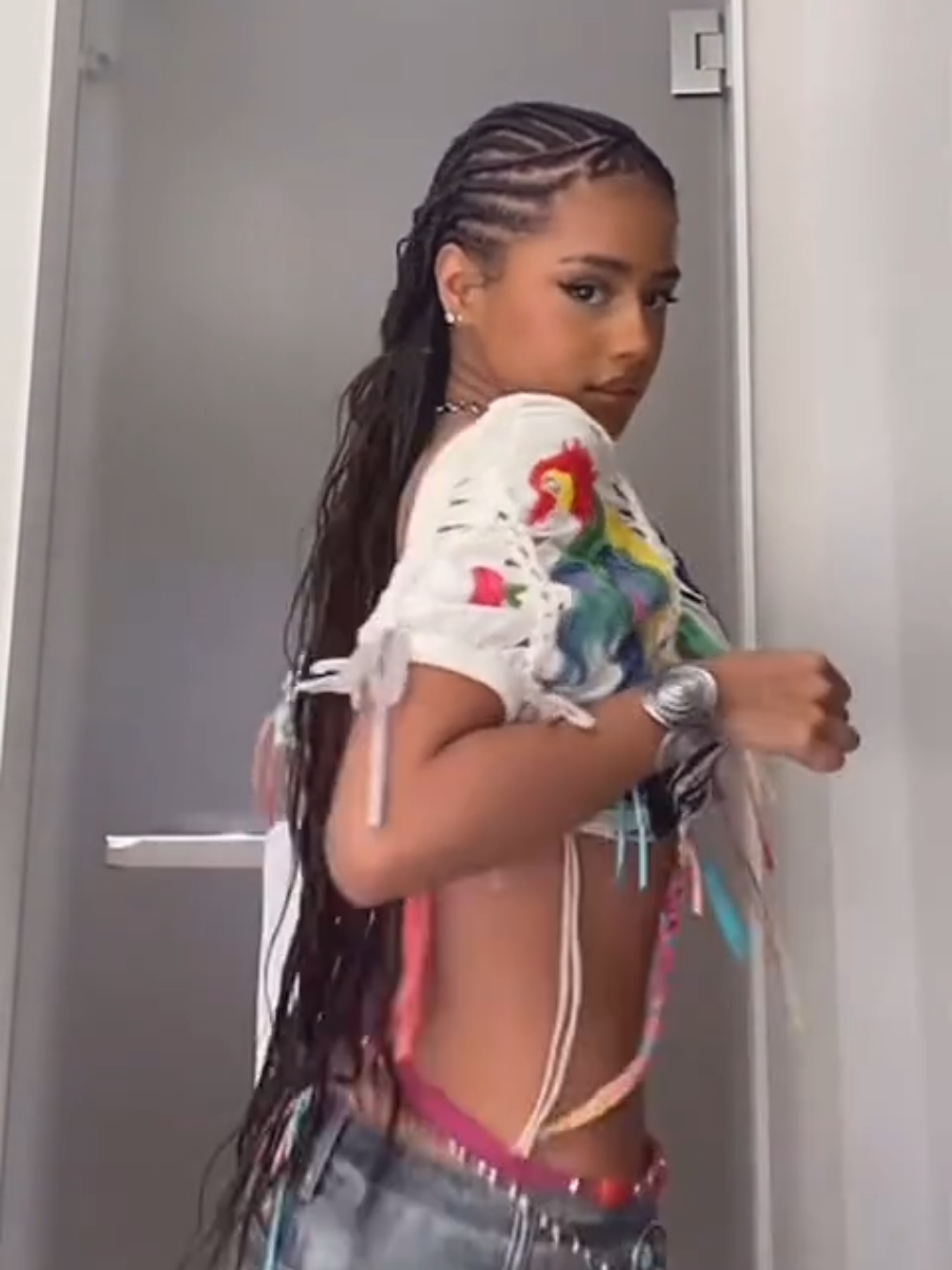 @CallMeBoodyBunny