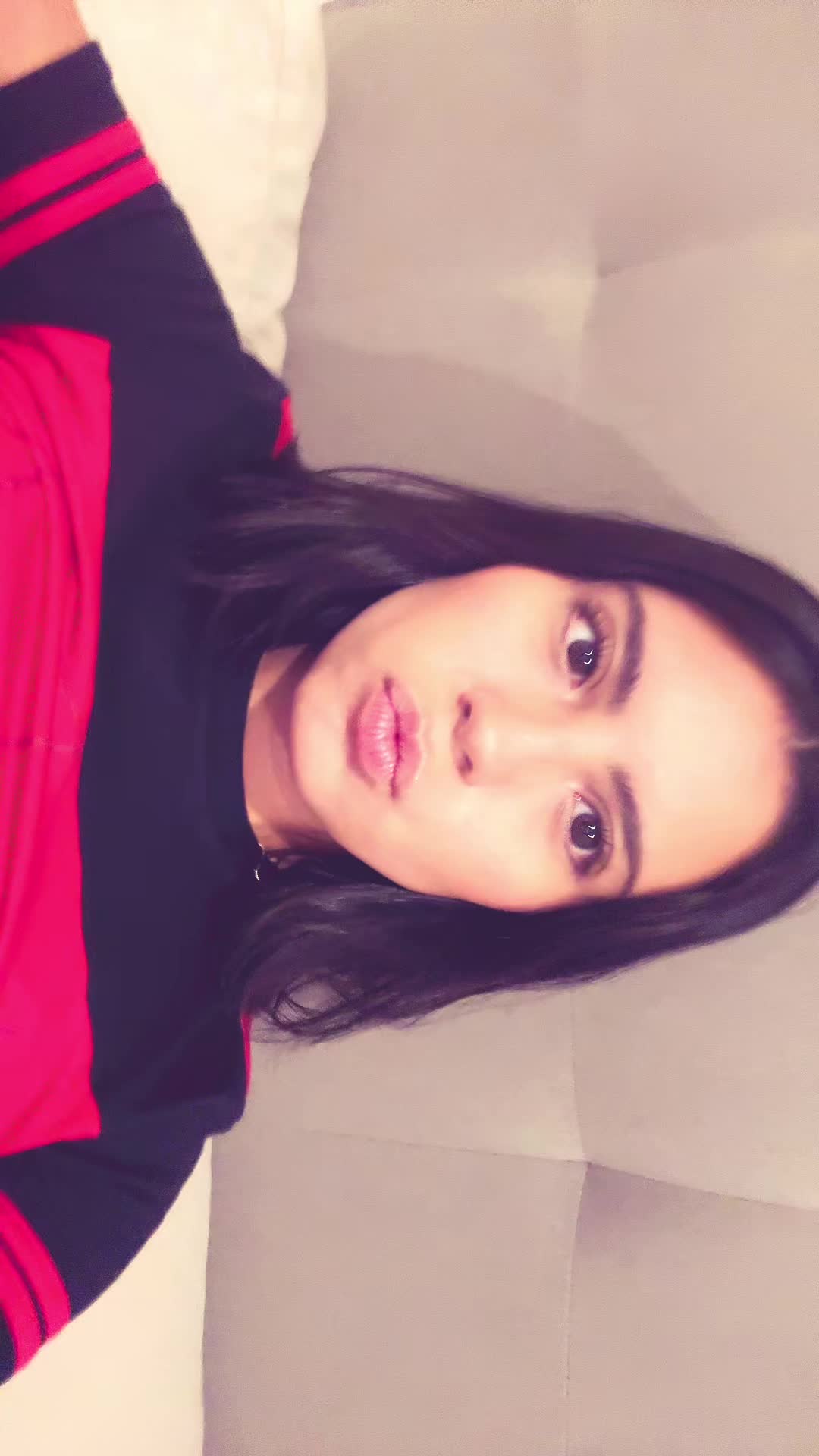 @loveehotmoms_