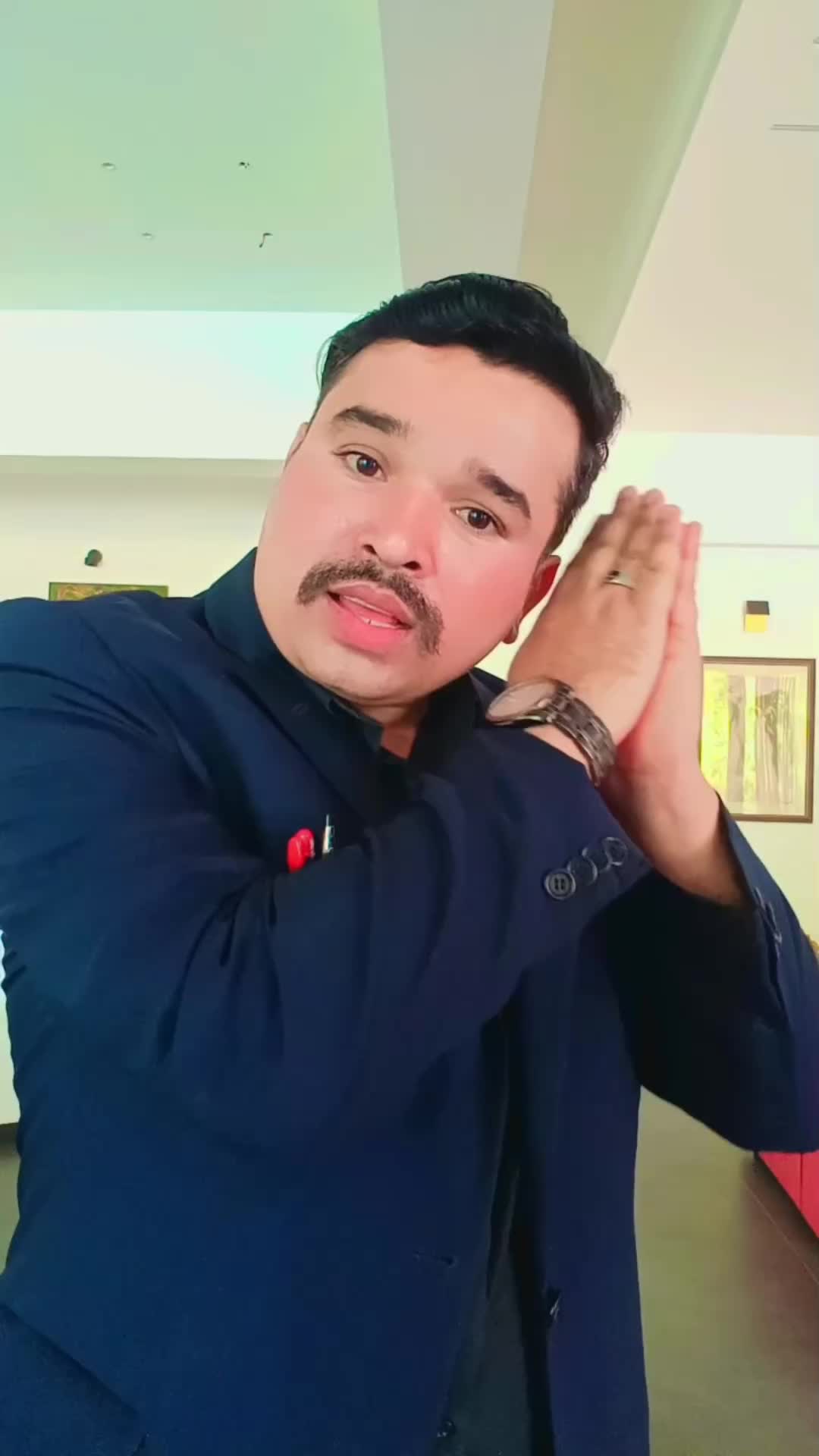 @🩷लोकेन्द्र सिह ❤️