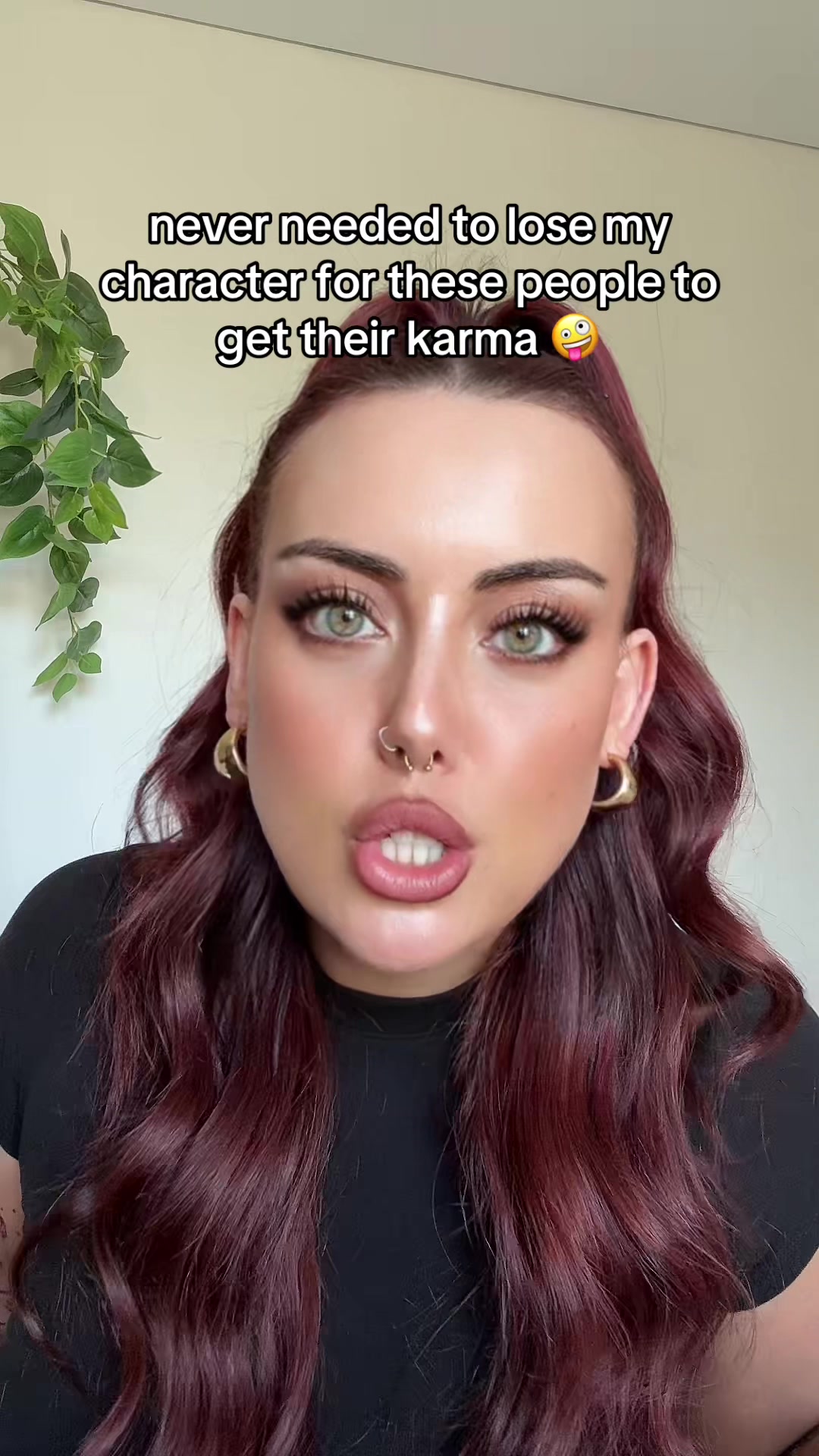 @LEASHBIAN 😈