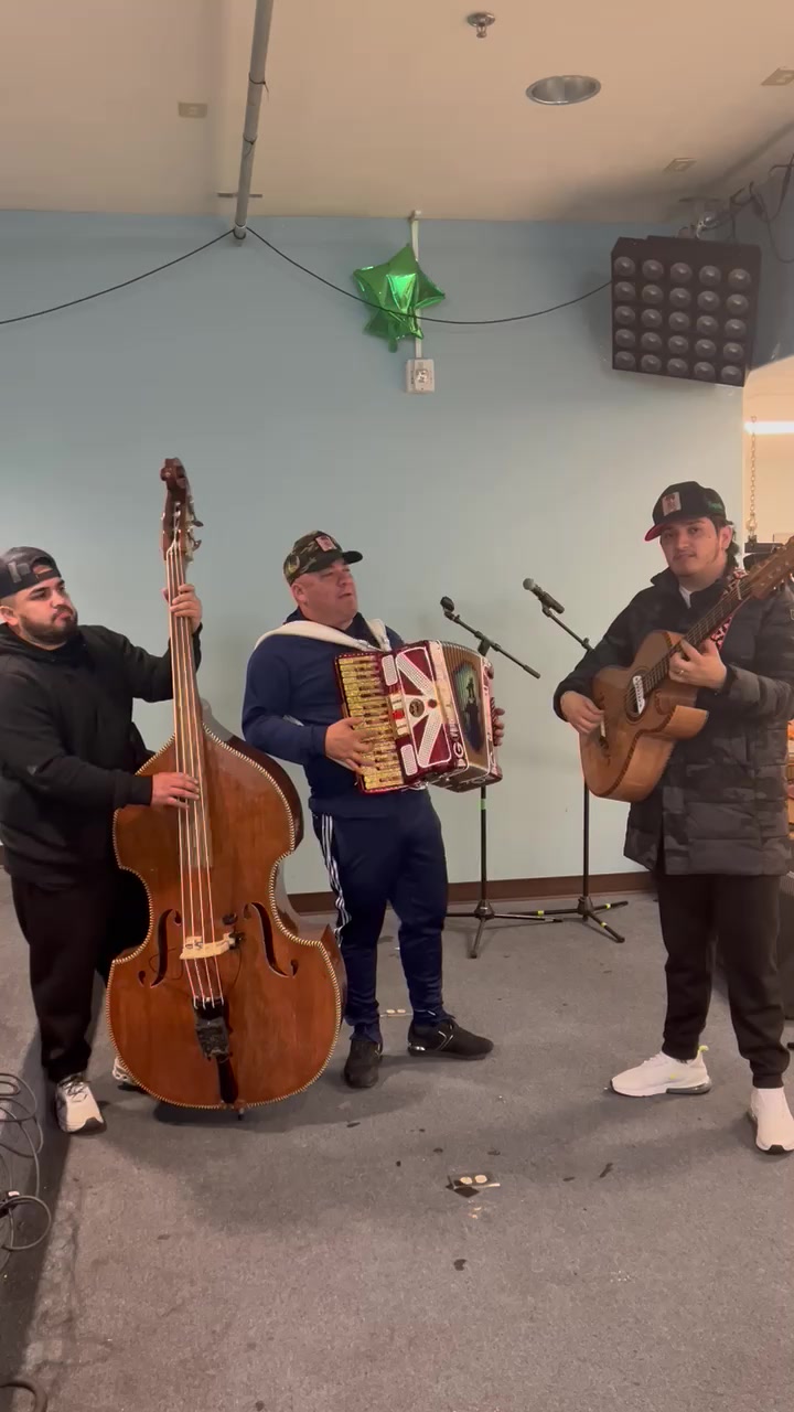 @Alexismorro🤠🎸🪗