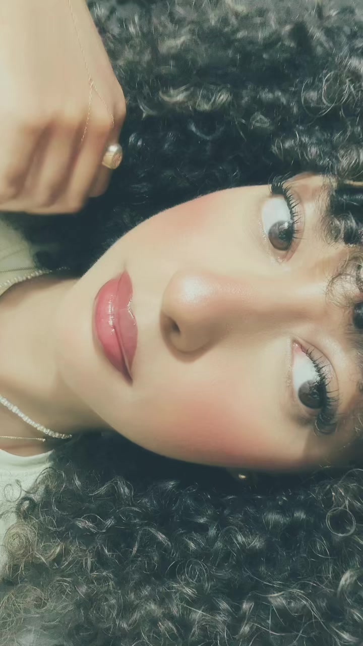 @𝒮𝒶𝓁𝓂𝒶 🦢