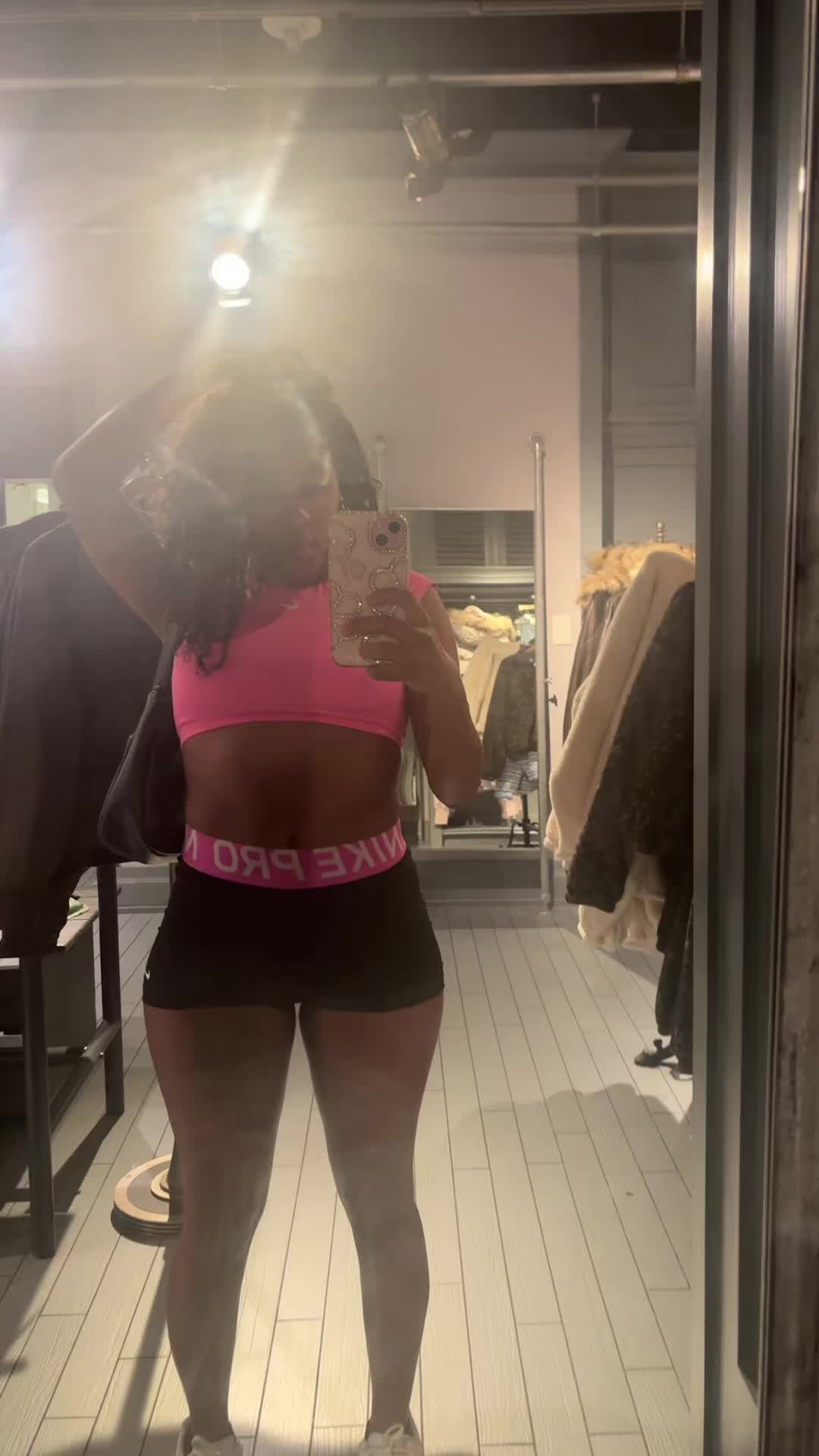 @SydneyThaBhaddest