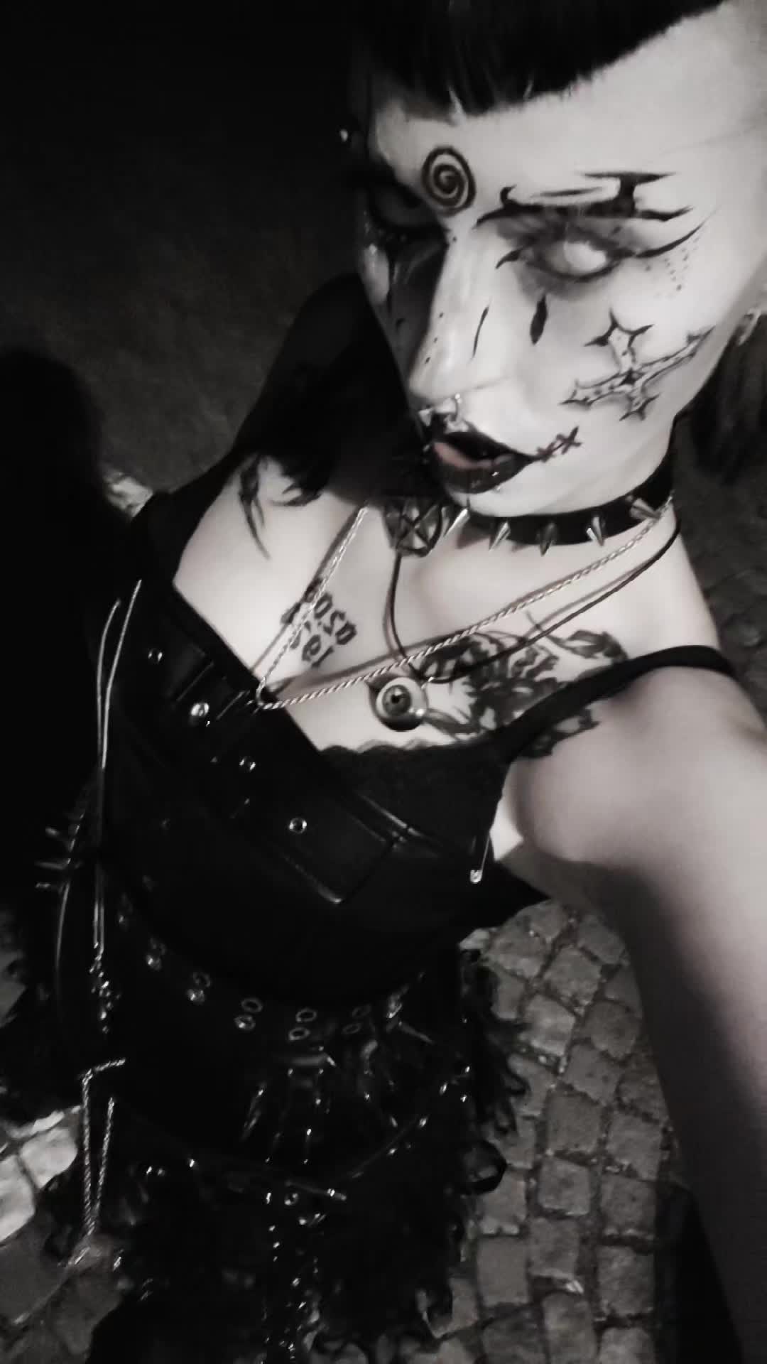 @🦇