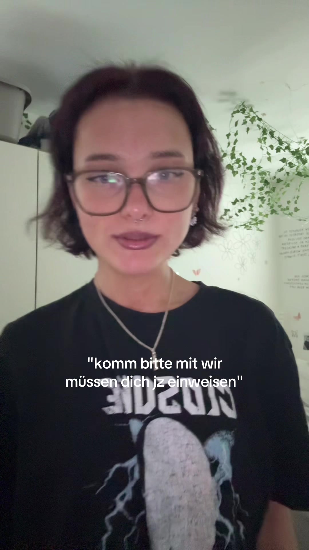 @￴