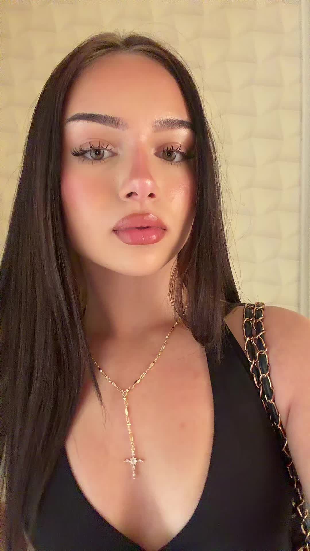 @aleyna