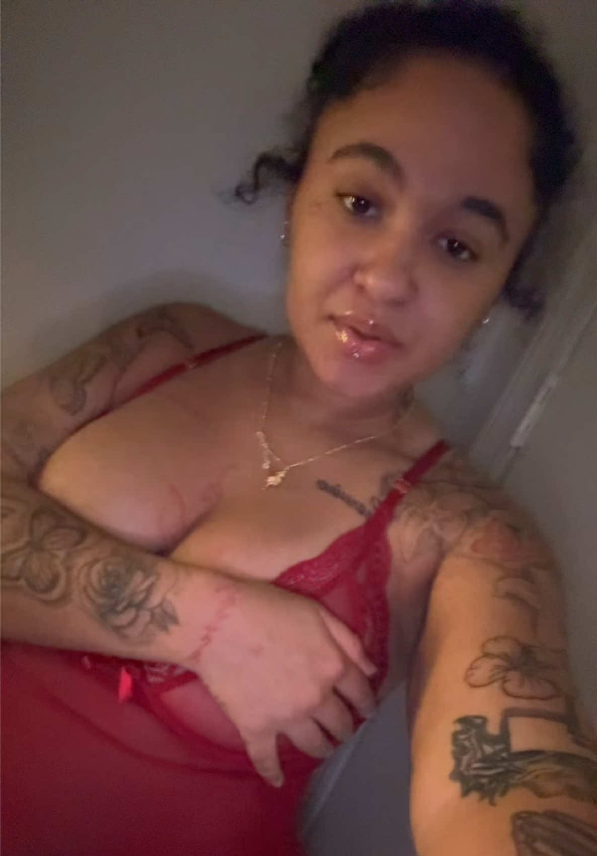 @*Fine ass😍💍*