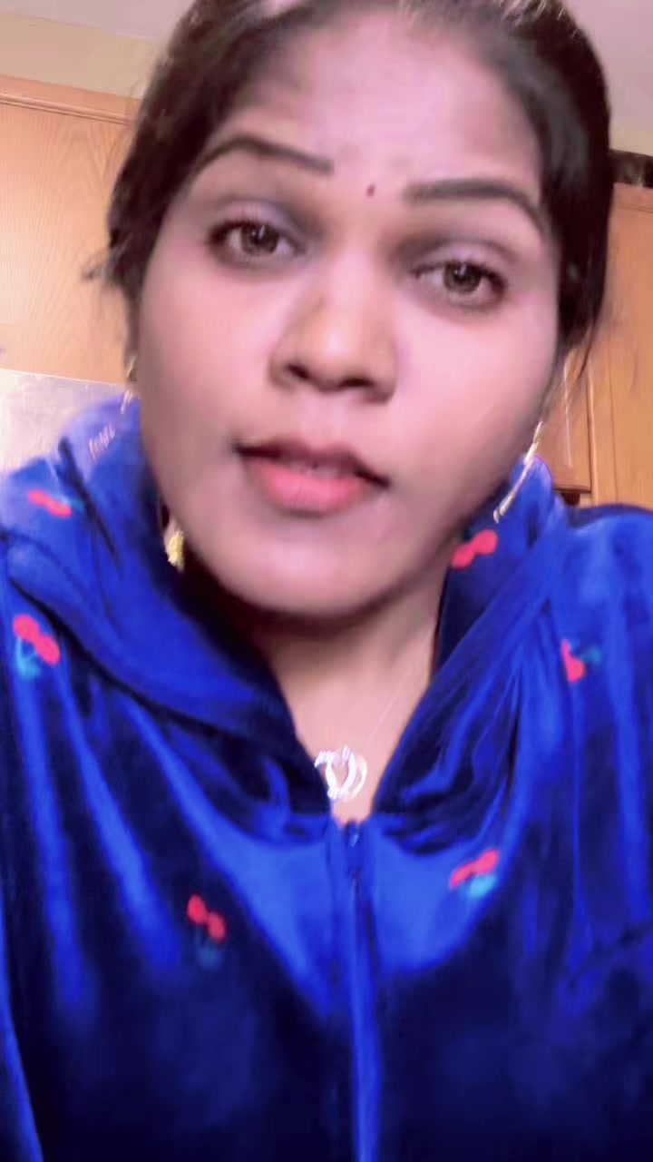 @GaYaThRI❤️ MaNiKAnDaN ❤️🇨🇦☃️