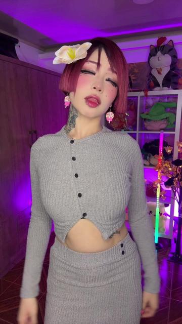 @Cute_loree