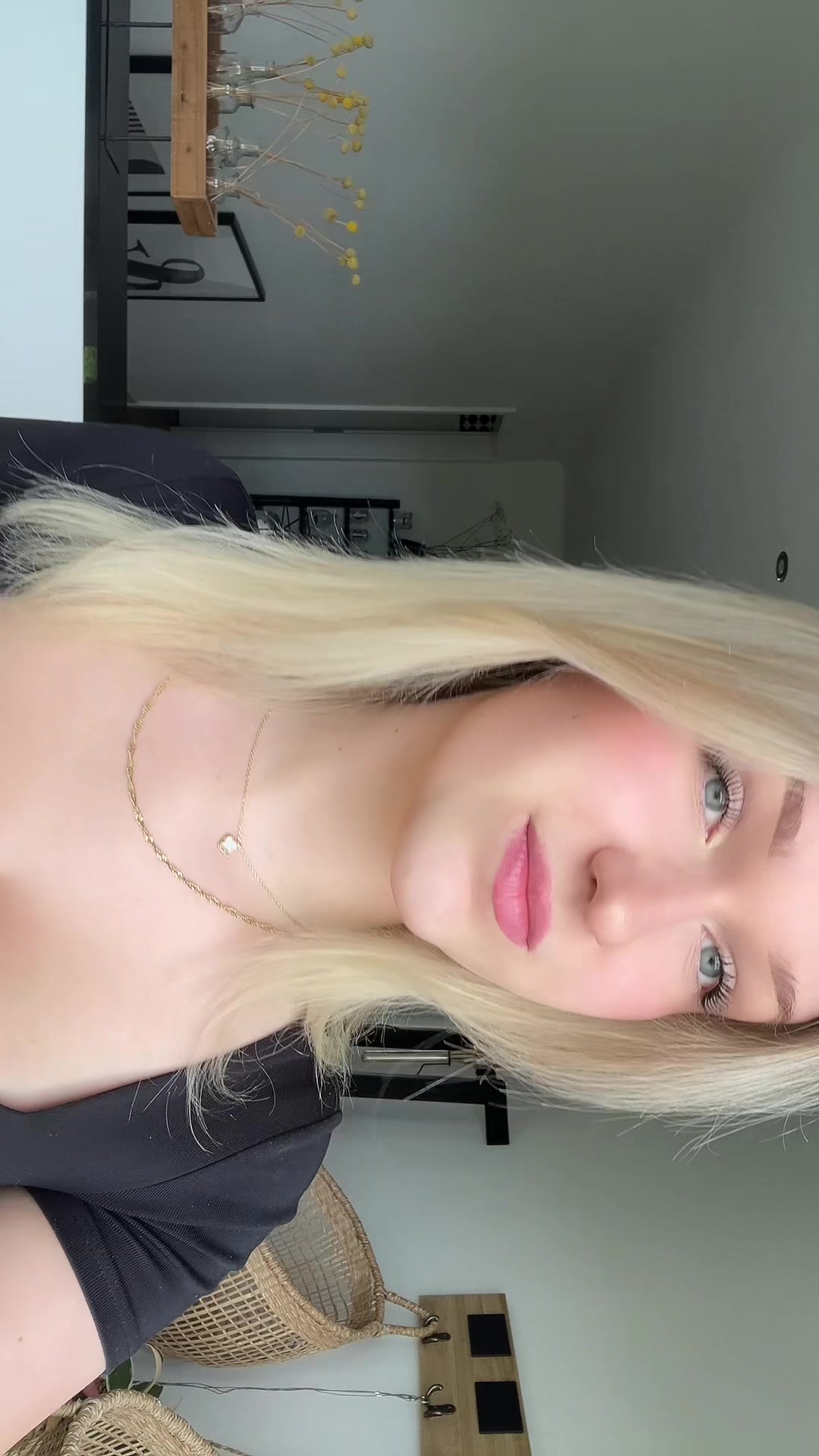 @𝐉𝐨𝐡𝐚𝐧𝐧𝐚