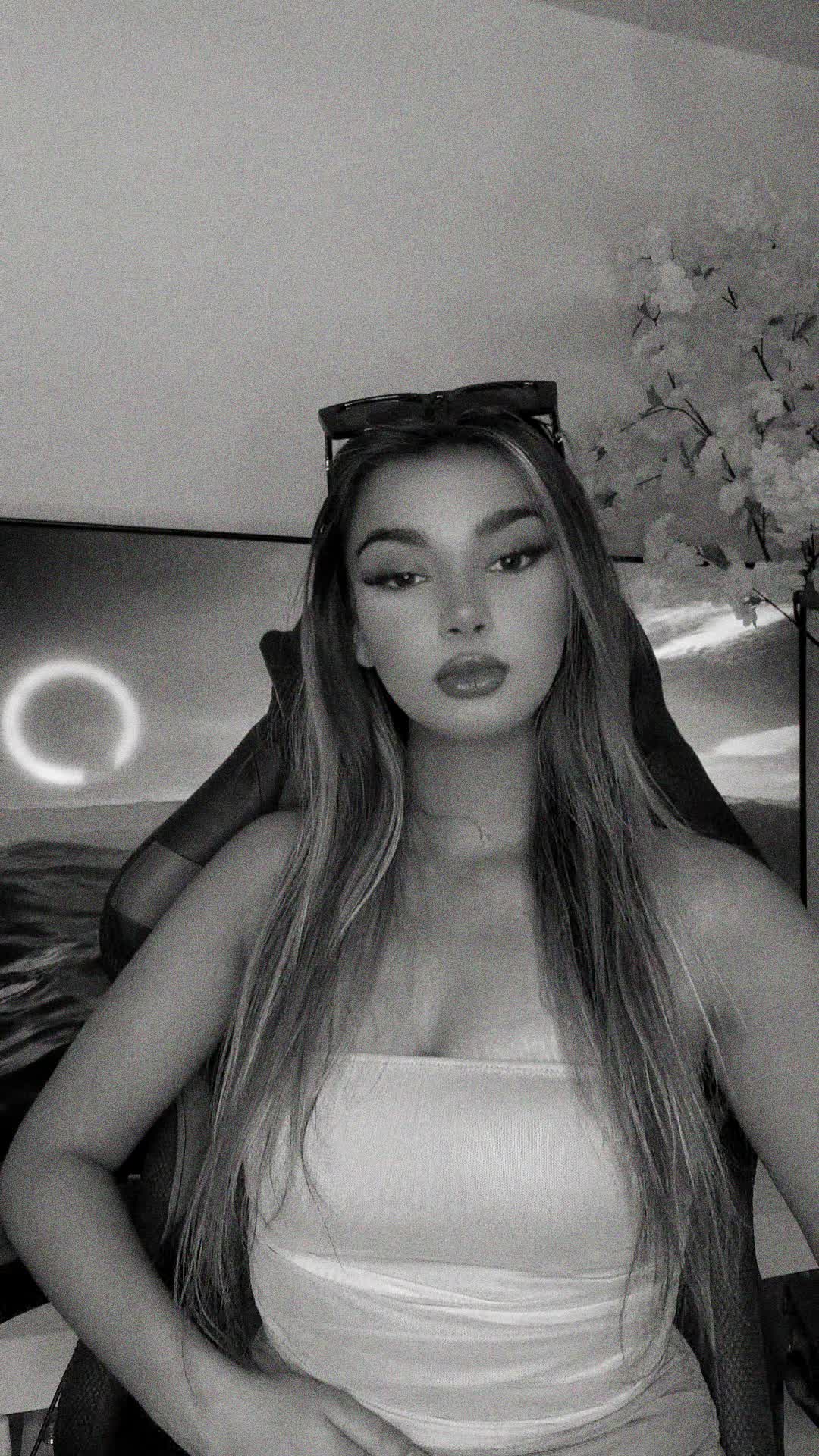 @Madame C&oelig;ur Noir. 🖤