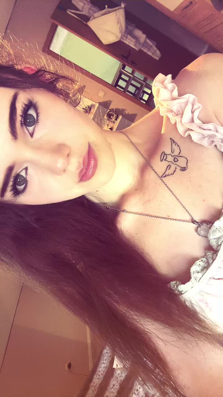 @🧁🚬