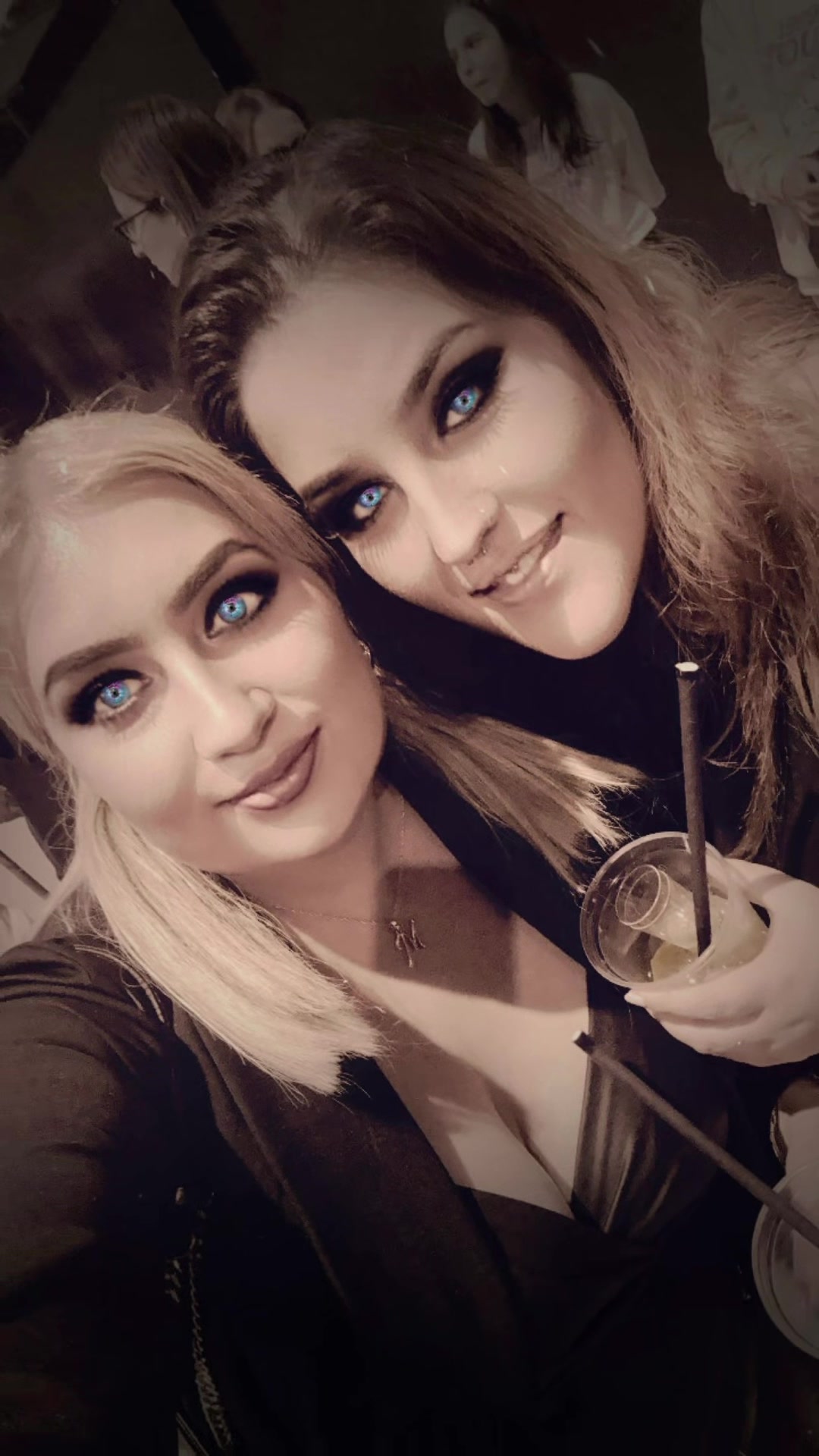 @Carushia