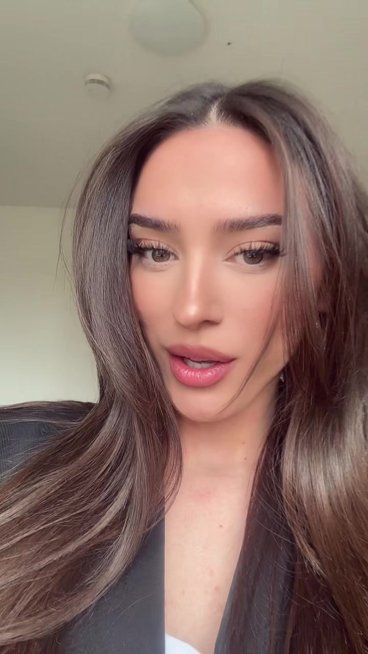 @Suzanaa