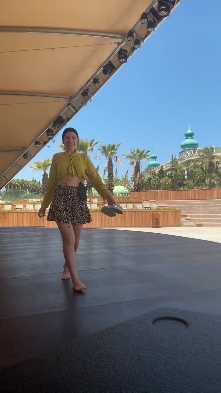 @JULIA 8883